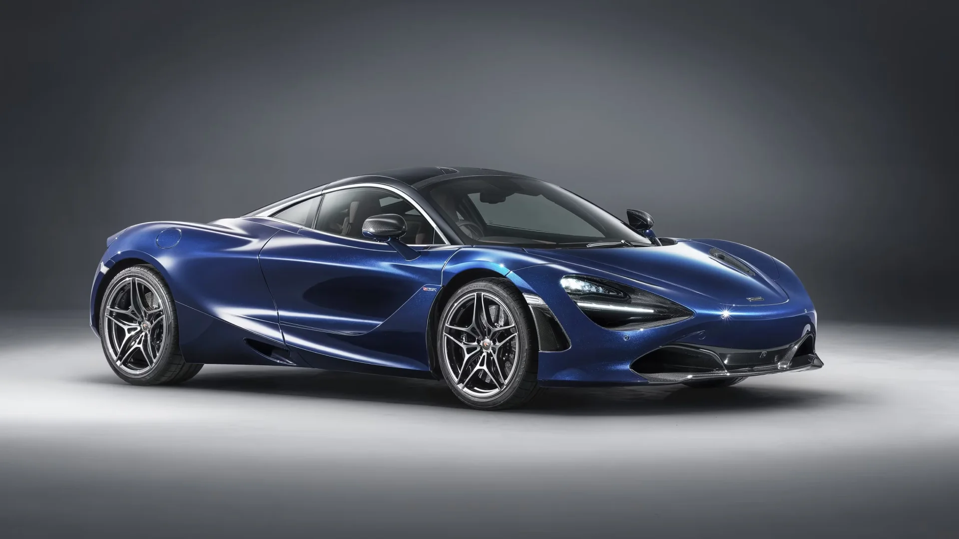 Supercars for rent At Farhood Rental